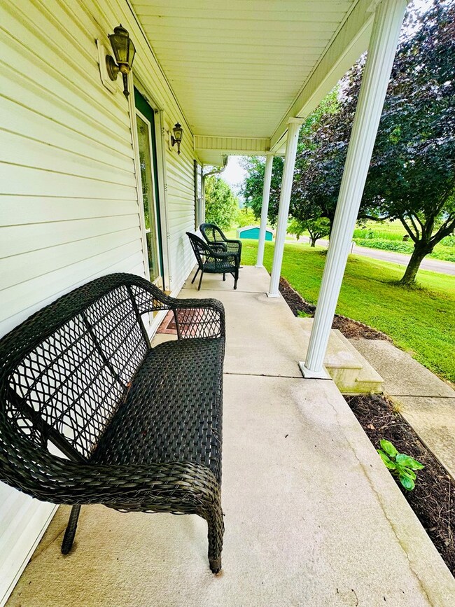 65 Pleasant Hill Rd, Springville, TN 38256 - photo 2