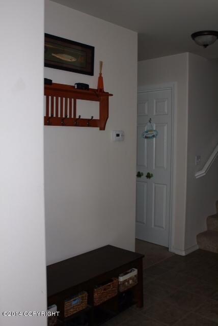5741 Sapphire Loop unit 34A, Anchorage, AK 99504 - photo 3