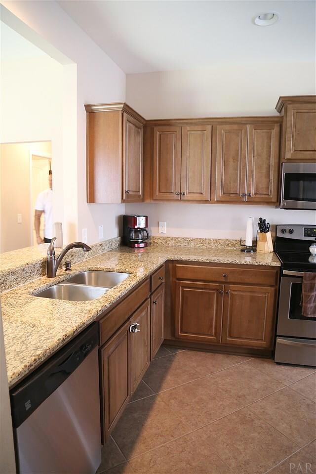 8977 Abbington Dr, Pensacola, FL 32534 - photo 6