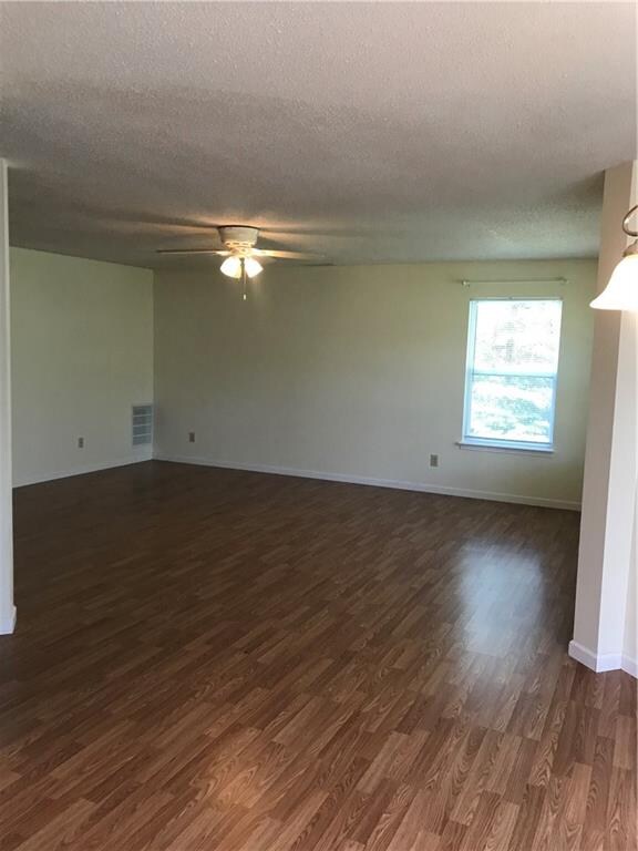 10315 Lothbury Cir, Fishers, IN 46037 - photo 4