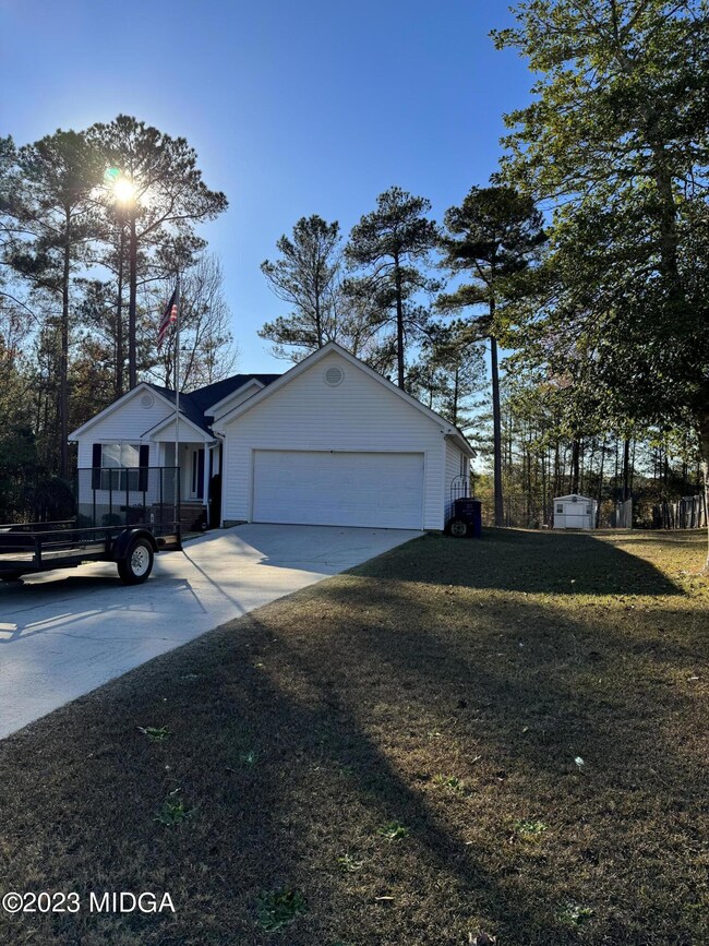 109 Meadow Wood Dr, Macon, GA 31206 - photo 2