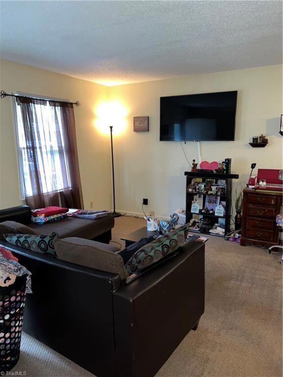 1910 Opal Dr, Greensboro, NC 27403 - photo 4