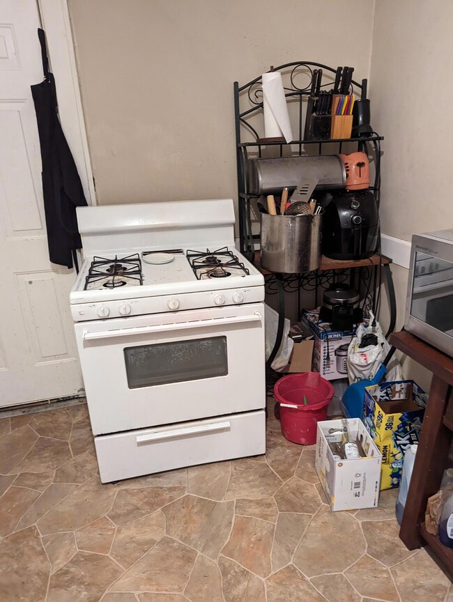 Lower unit Kitchen