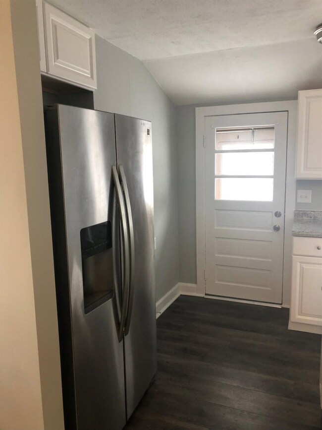 119 Warsaw St, La Porte, IN 46350 - photo 6