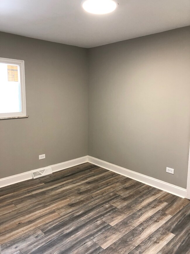 2524 Western Ave, Waukegan, IL 60087 - photo 7