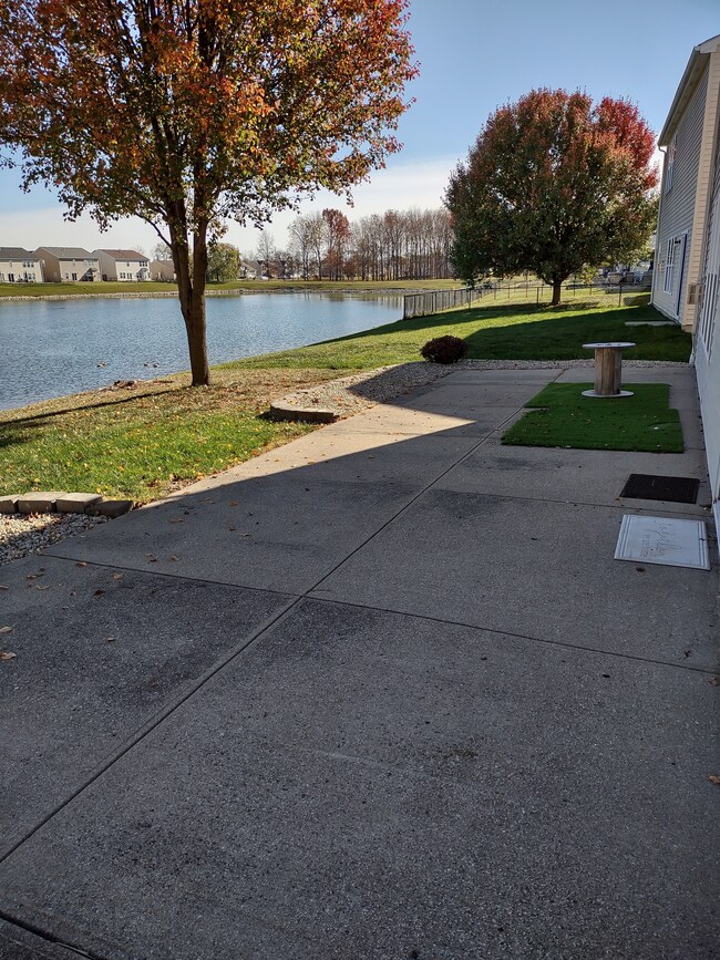 2867 Weald St, Whiteland, IN 46184 - photo 5