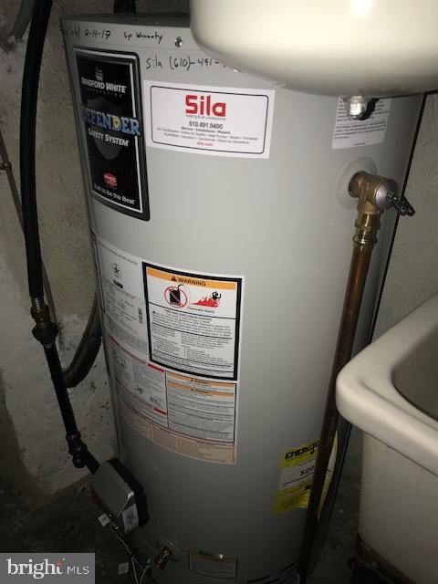 3539 Rhawn St, Philadelphia, PA 19136 - photo 5