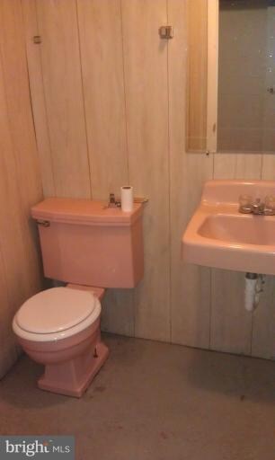 1002 Middlesex Rd, Essex, MD 21221 - photo 7