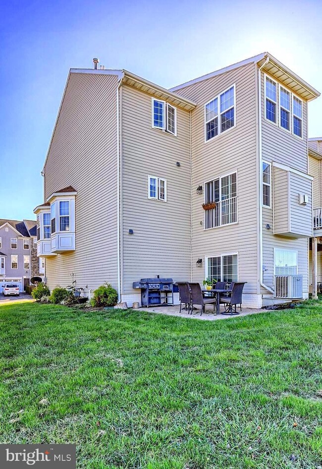 10326 Lantern Ln, Hagerstown, MD 21740 - photo 3