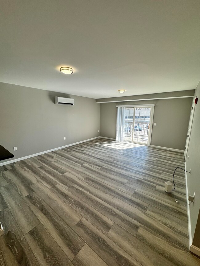 45 Monarch Way unit 205, Portsmouth, NH 03801 - photo 5