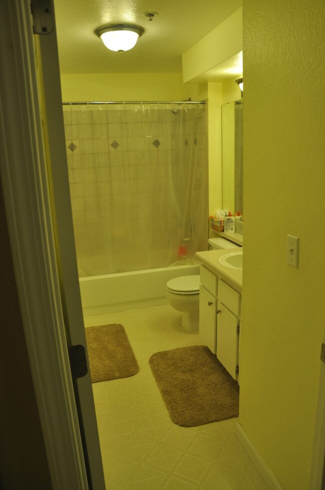 25120 98th Place S unit A305, Kent, WA 98030 - photo 5