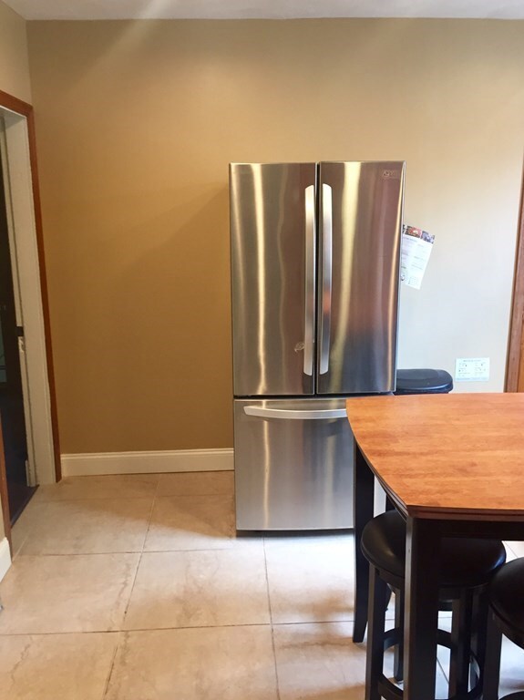 23 Magee St unit 2, Cambridge, MA 02139 - photo 2