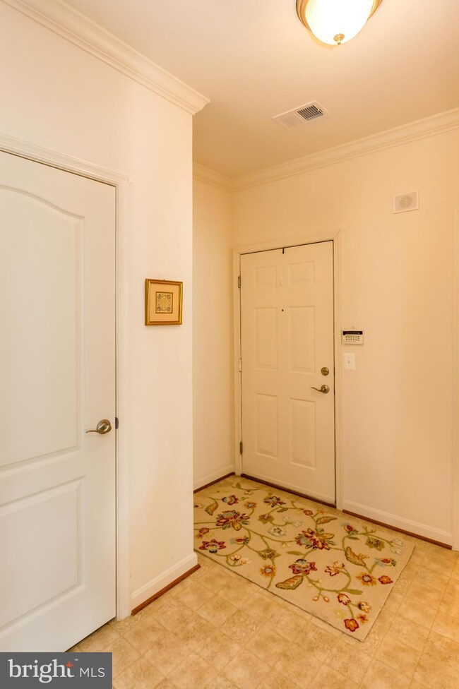 8607 Wintergreen Ct unit 407, Odenton, MD 21113 - photo 2