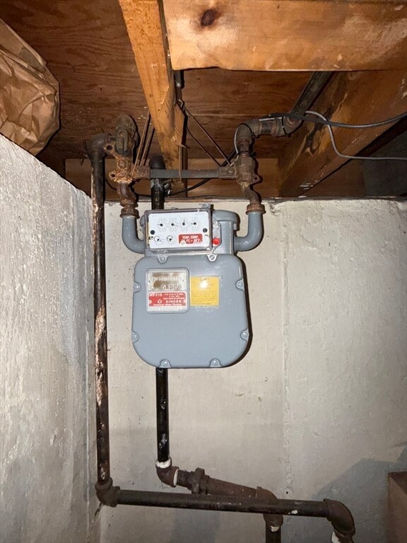 98 Greenpoint Cir, Chicopee, MA 01020 - photo 7