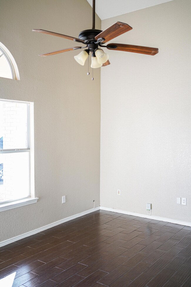 14357 Desierto Bello Ave, El Paso, TX 79928 - photo 5