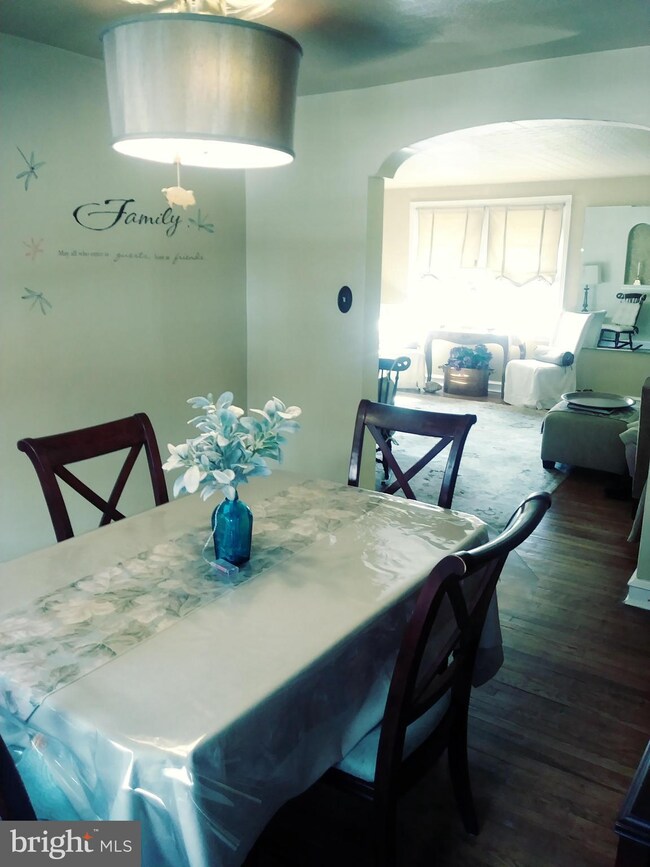 4310 Chippendale St, Philadelphia, PA 19136 - photo 5