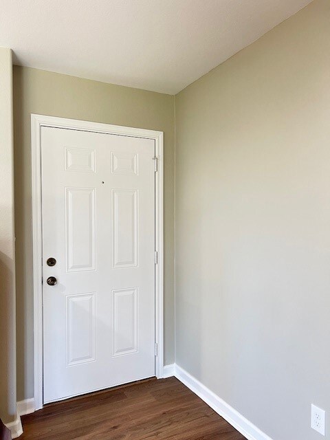 10321 Kelburn Dr, Houston, TX 77016 - photo 5