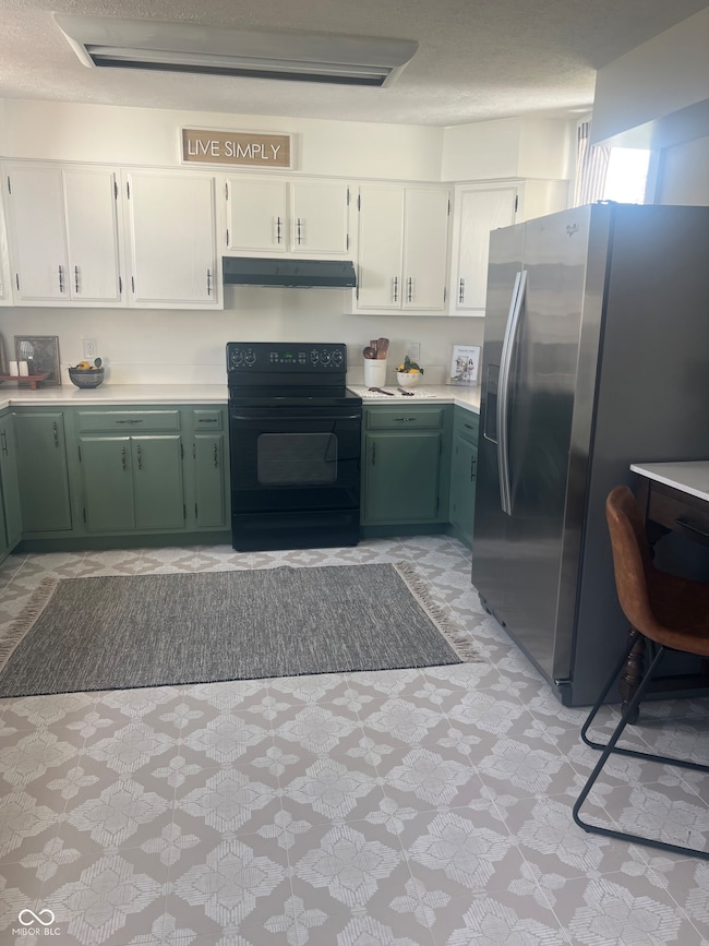 225 N Center St, Plainfield, IN 46168 - photo 5