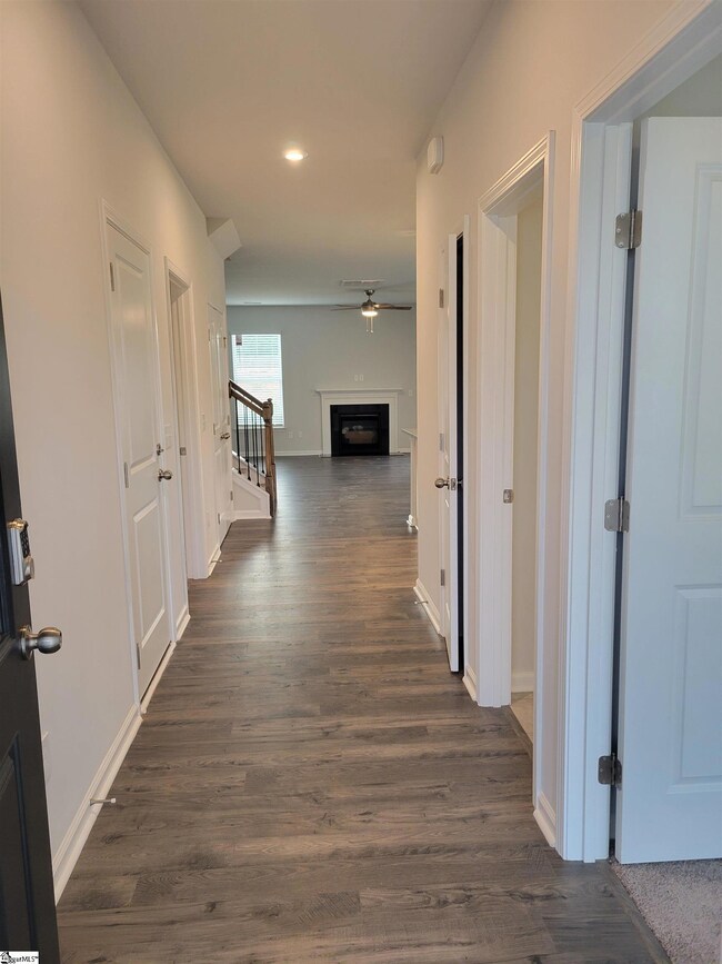 2069 Dr, Boiling Springs, SC 29349 - photo 6