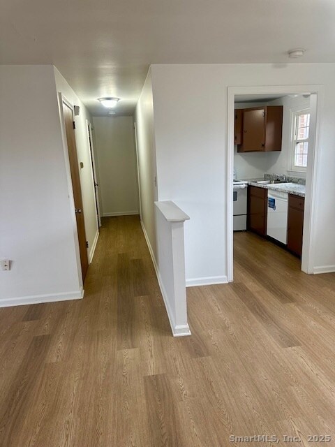 47 Brewster Rd unit C, Glastonbury, CT 06033 - photo 6