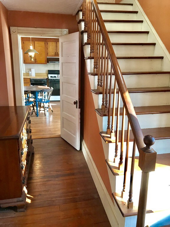 902 Glendale Rd, Wilbraham, MA 01095 - photo 3