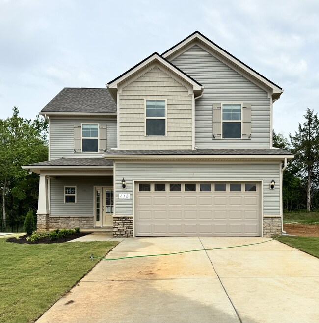 212 Chevelle Ct, Shelbyville, TN 37160 - photo 2