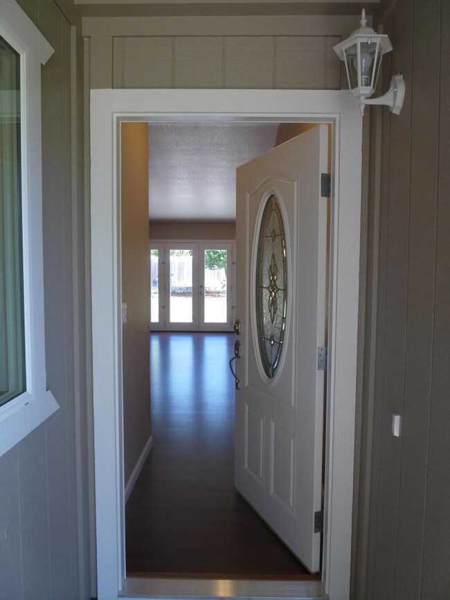 Come On In!
