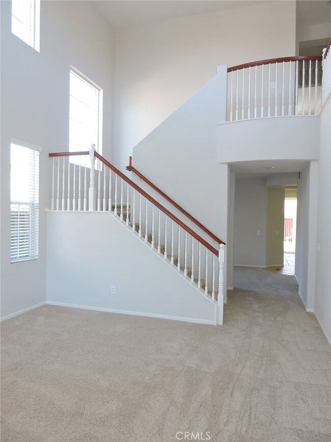 36032 Tarah Ct, Winchester, CA 92596 - photo 3