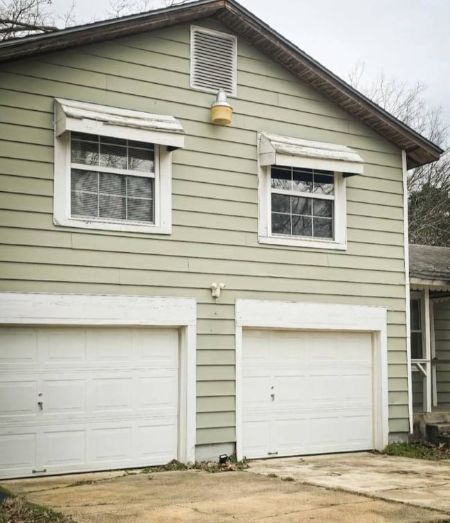 Above GArage Apartment