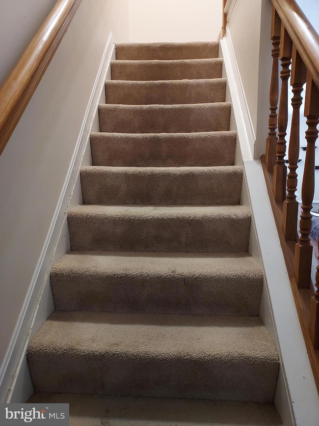 2922 Buckthorn Ct, Glenarden, MD 20706 - photo 3