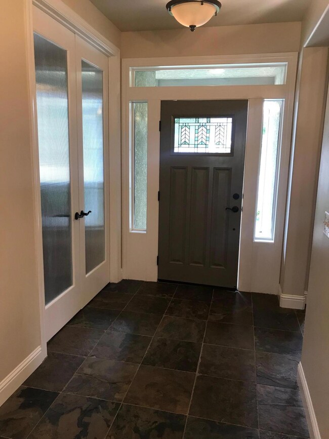 Nicolet entry