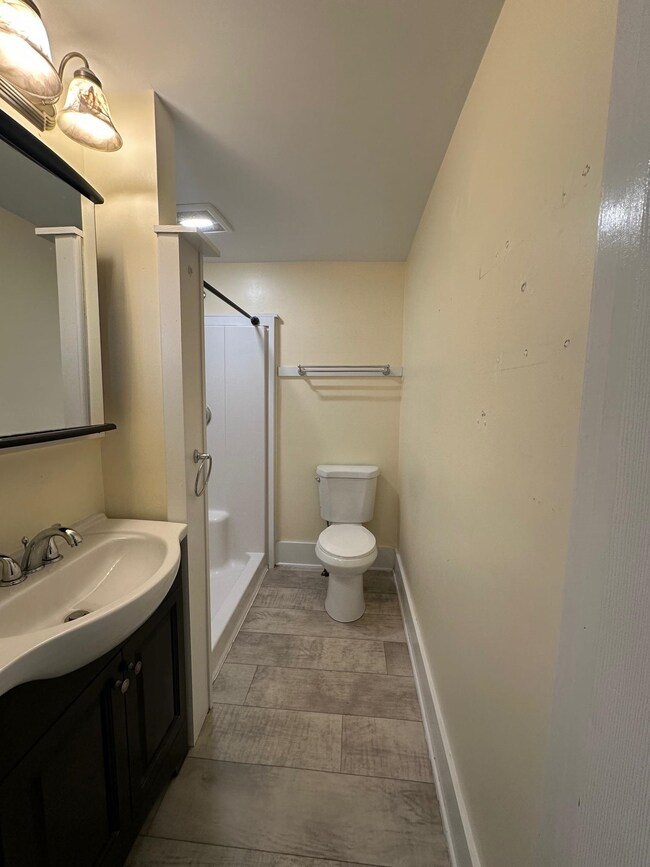 23 Ashuelot St unit A, Winchester, NH 03470 - photo 6