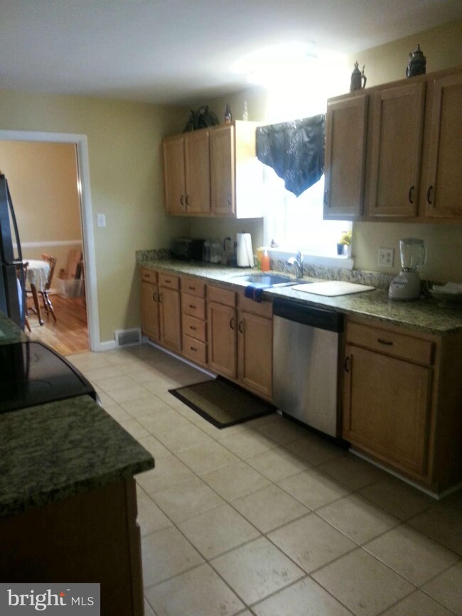 18821 Rolling Rd, Hagerstown, MD 21742 - photo 6