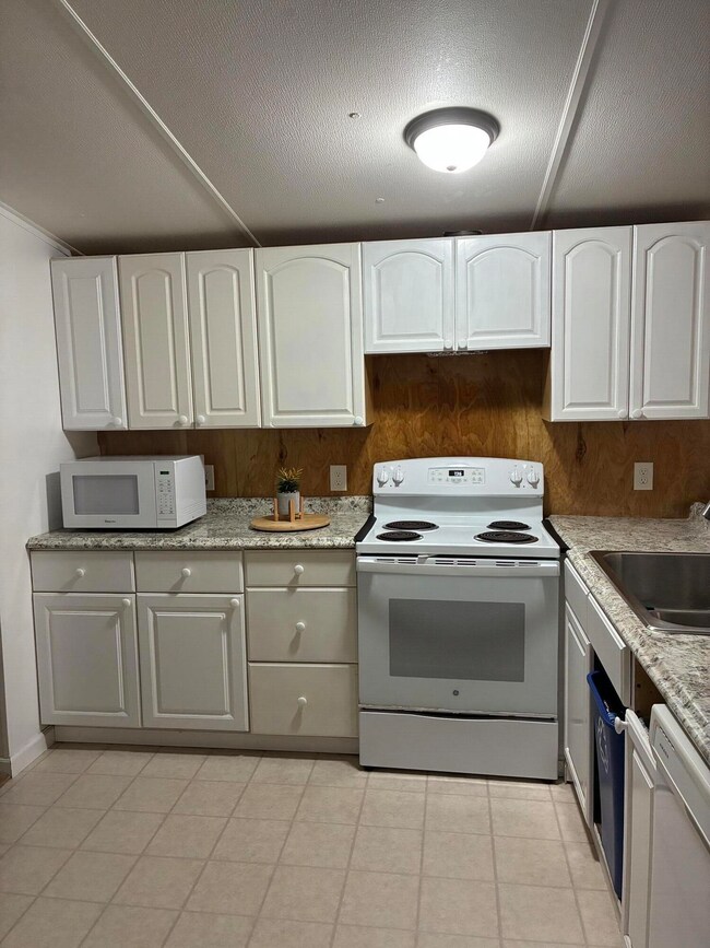 D25 10th Ave, Stock Island, FL 33040 - photo 6