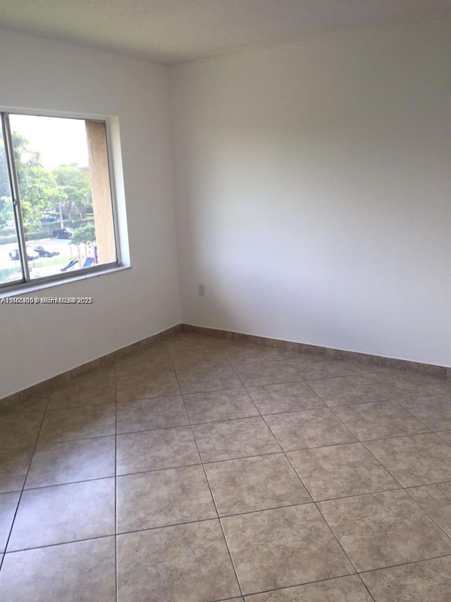 721 N Pine Island Rd unit 416, Plantation, FL 33324 - photo 5