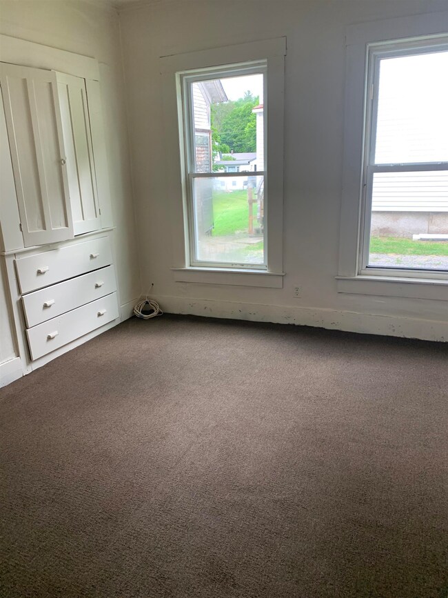 295 High St unit B, Barton, VT 05822 - photo 7