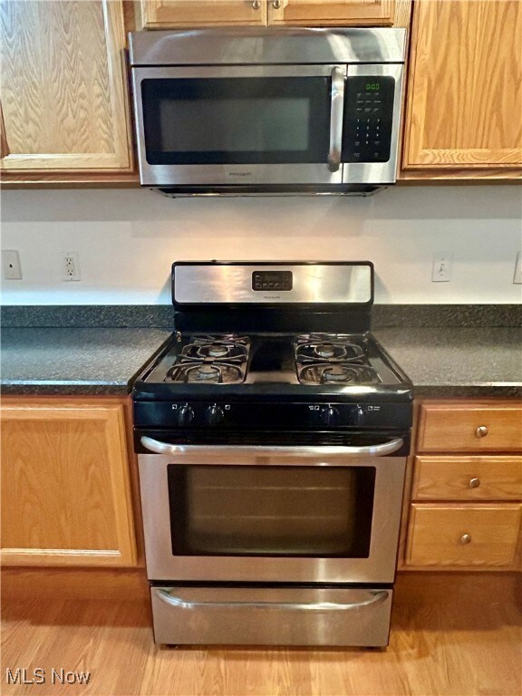 37 Harvey St, Struthers, OH 44471 - photo 3