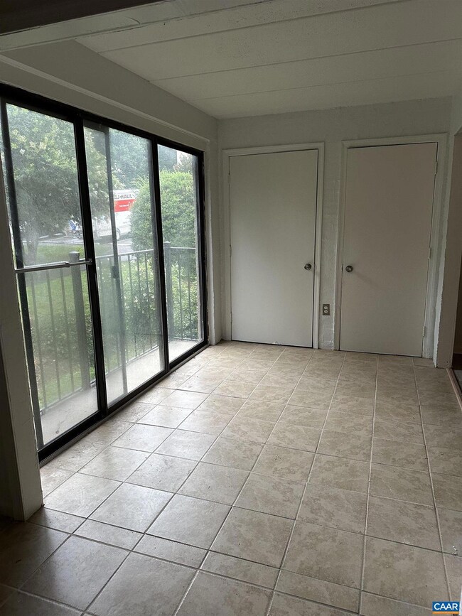 29 Spring Ct, Charlottesville, VA 22901 - photo 4