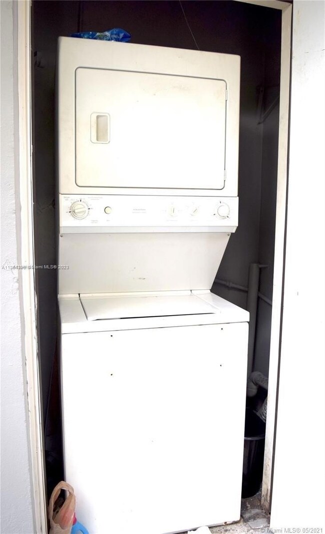 731 SW 14th Ave unit 3, Fort Lauderdale, FL 33312 - photo 5