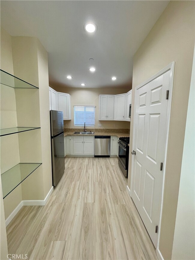 241 S 2nd Ave unit B, Upland, CA 91786 - photo 6