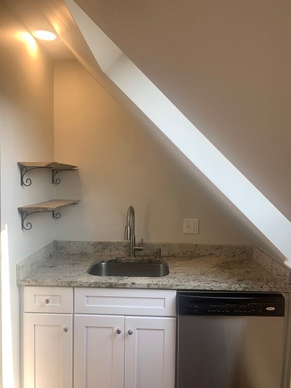 13 School St unit 3, Beverly, MA 01915 - photo 7