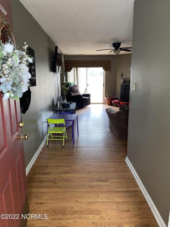 31922571-447B-4708-B64E-4A1BCE77D866