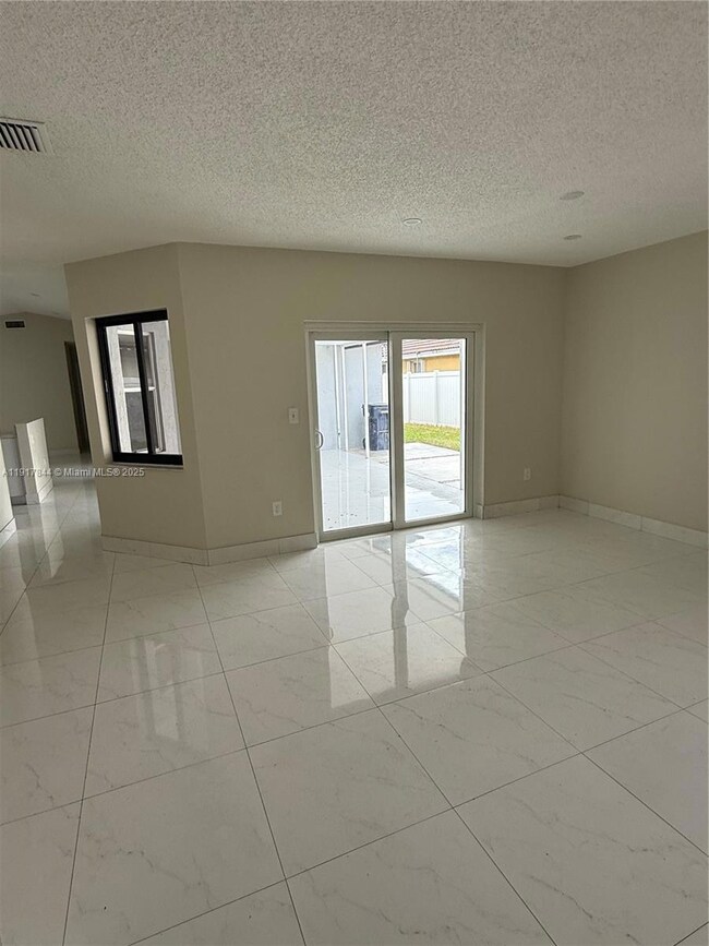 14480 SW 112th St, Miami, FL 33186 - photo 5