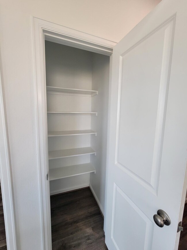 945 Tillman Ln, East Bernard, TX 77435 - photo 3