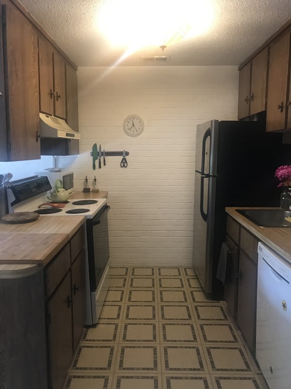 2 Hilltop Ln unit 3, South Easton, MA 02375 - photo 5