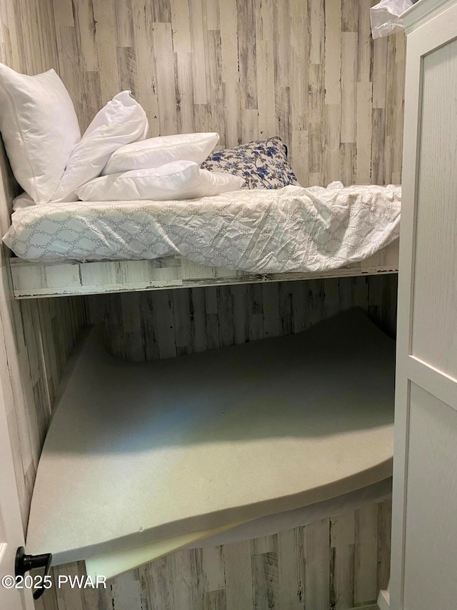 109 Walnut St, Shohola, PA 18458 - photo 4