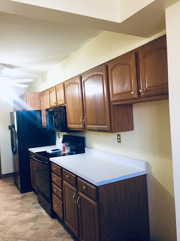 1171 James St, Chicopee, MA 01022 - photo 5