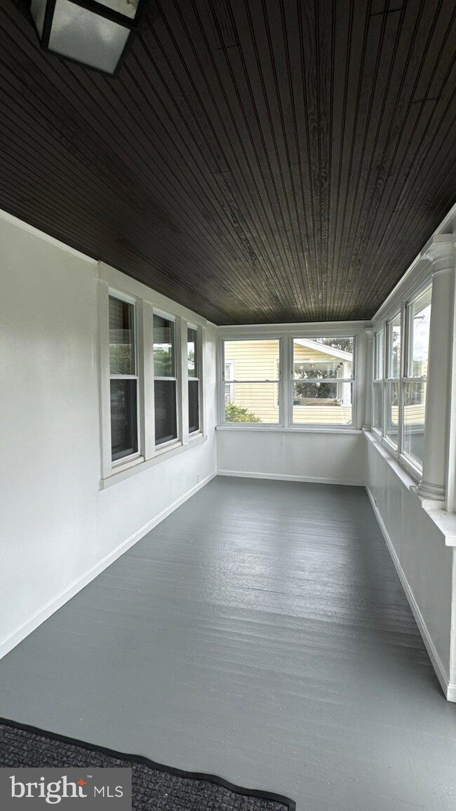 5637 Oregon Ave, Halethorpe, MD 21227 - photo 2