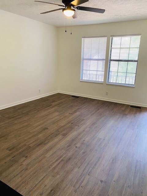 206 Reeves St, Dickson, TN 37055 - photo 5