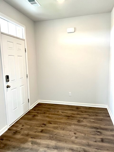 A welcoming foyer! Imagine what you would do with this space...